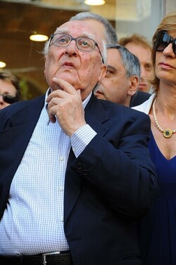 CAMILLERI e MONTALBANO a Porto Empedocle Agrigento . Fotografie di Giulio Azzarello ©2014. CAMILLERI e MONTALBANO a Porto Empedocle Agrigento . Fotografie di Giulio Azzarello ©2014.