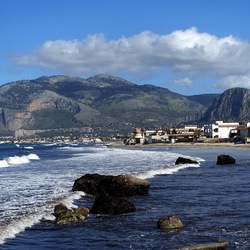 COSTA SICILIANA. Fotografie di Giulio Azzarello &copy;2022.