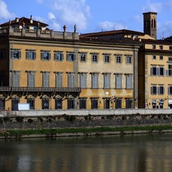 FIRENZE fotografie di Giulio Azzarello &copy;2022.