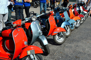 VESPE raduno storico a Palermo panoramiche e particolari. Fotografie di Giulio Azzarello &copy;2014.