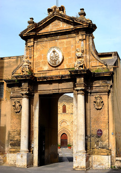 PIAZZA MAGIONE a Palermo. Fotografie di Giulio Azzarello &copy;2016.