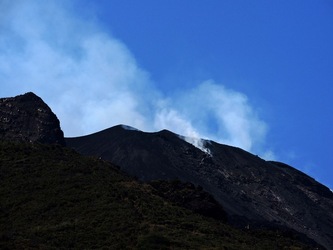 STROMBOLI fotografie di Giulio Azzarello ©2020. STROMBOLI fotografie di Giulio Azzarello ©2020.