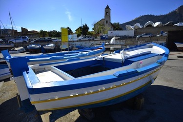 BARCHE da PESCA fotografie di Giulio Azzarello &copy;2019.