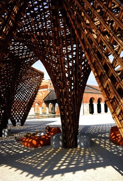 STRUTTURA di LEGNO BIENNALE di ARCHITETTURA di VENEZIA. Foto di G.Azzarello ©2018. STRUTTURA di LEGNO BIENNALE di ARCHITETTURA di VENEZIA. Foto di G.Azzarello ©2018.