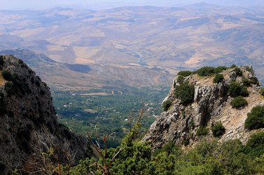 IL PARCO DELLE MADONIE da Polizzi Generosa in Sicilia. Fotografie di Giulio Azzarello &copy;2014.