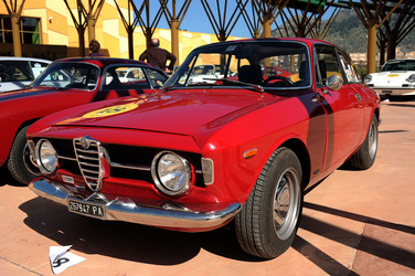AUTO CLASSICHE ovvero la loro modernit&agrave; in mostra con tanti modelli del passato. Fotografie di Giulio Azzarello &copy;2014.