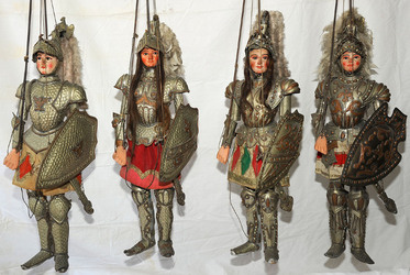 PUPI SICILIANI del 900 e dell 800. Collezione Cuticchio. Fotografie di Giulio Azzarello &copy;2014.