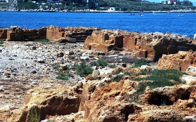 SCOGLIERA ROSSA fotografie di Giulio Azzarello &copy;2021.