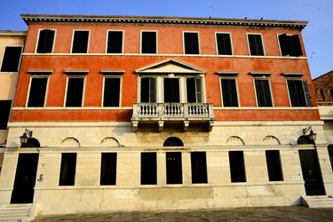 VENEZIA fotografie di Giulio Azzarello ©2020. VENEZIA fotografie di Giulio Azzarello ©2020.