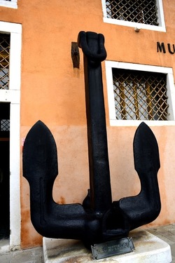 MUSEO DELLA NAVE Venezia. Fotografie di Giulio Azzarello ©2020. MUSEO DELLA NAVE Venezia. Fotografie di Giulio Azzarello ©2020.