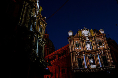 SANTA ROSALIA il festino della patrona di Palermo alcuni momenti. Fotografie di Giulio Azzarello ©2014. SANTA ROSALIA il festino della patrona di Palermo alcuni momenti. Fotografie di Giulio Azzarello ©2014.