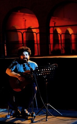 GIUSEPPE di BELLA artista musicista. Fotografie di Giulio Azzarello &copy;2020.