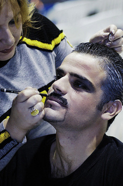 NOTREDAM de PARIS con giovani artisti. Fotografie di Giulio Azzarello ©2014. NOTREDAM de PARIS con giovani artisti. Fotografie di Giulio Azzarello ©2014.