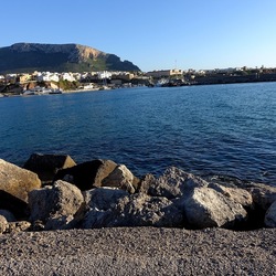 COSTA SICILIANA. Fotografie di Giulio Azzarello &copy;2022.