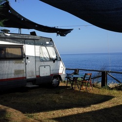 CAMPEGGIO fotografie di Giulio Azzarello ©2019. CAMPEGGIO fotografie di Giulio Azzarello ©2019.