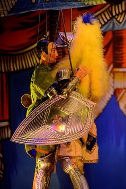 OPERA dei PUPI di Mimmo e Giacomo Cuticchio. Fotografia di Giulio Azzarello ©2020. OPERA dei PUPI di Mimmo e Giacomo Cuticchio. Fotografia di Giulio Azzarello ©2020.