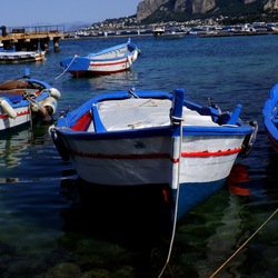 MONDELLO. Fotografie di Giulio Azzarello &copy;2022.