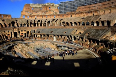 COLOSSEO Roma. Fotografie di Giulio Azzarello ©2020. COLOSSEO Roma. Fotografie di Giulio Azzarello ©2020.