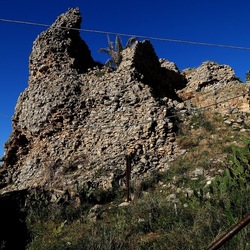 RUDERE DI PIETRA. Fotografie di Giulio Azzarello &copy;2022.