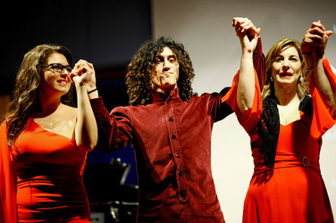 SPETTACOLO di Sara Favar&ograve; e della sua compagnia. Fotografie di Giulio Azzarello &copy;2015 2016.