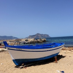 BARCHE. Fotografie di Giulio Azzarello &copy;2022.