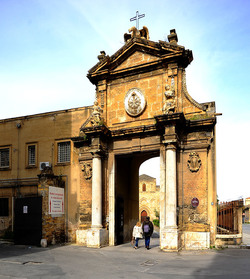PIAZZA MAGIONE a Palermo. Fotografie di Giulio Azzarello &copy;2016.