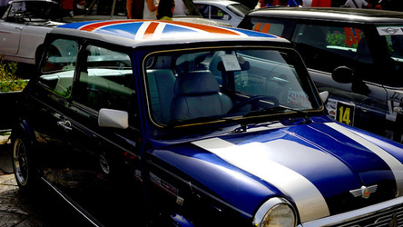 RADUNO di auto classiche MiniCooper. Fotografie di Giulio Azzarello &copy;2016.