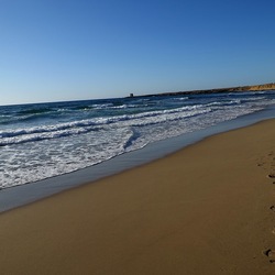 COSTA SICILIANA. Fotografie di Giulio Azzarello &copy;2022.
