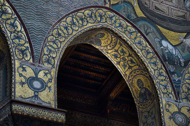 MONREALE in Sicilia con il suo Duomo e il Chiostro panoramiche e particolari. Fotografie di Giulio Azzarello &copy;2014.