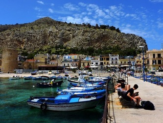 MONDELLO fotografie di Giulio Azzarello &copy;2020.