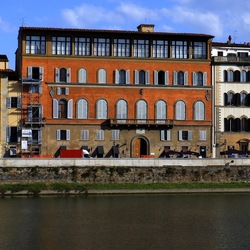 FIRENZE fotografie di Giulio Azzarello &copy;2022.