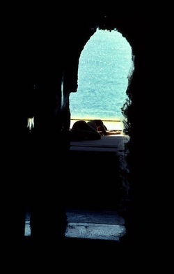 ATELIER SUL MARE fotografie di Giulio Azzarello &copy;2021.