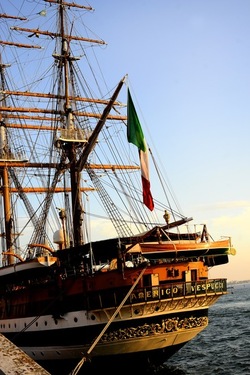 AMERIGO VESPUCCI fotografie di Giulio Azzarello ©2020. AMERIGO VESPUCCI fotografie di Giulio Azzarello ©2020.