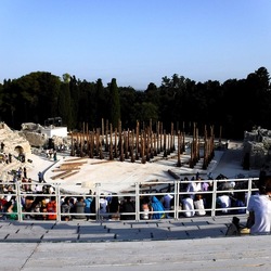 LE TROIANE teatro greco di Siracusa. Fotografie di Giulio Azzarello ©2019. LE TROIANE teatro greco di Siracusa. Fotografie di Giulio Azzarello ©2019.