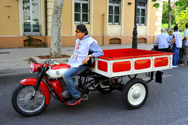 RADUNO di Auto e Moto classiche. Fotografie di Giulio Azzarello &copy;2016.
