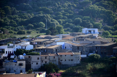ISOLA DI USTICA il paese. Fotografie di Giulio Azzarello ©2016. ISOLA DI USTICA il paese. Fotografie di Giulio Azzarello ©2016.