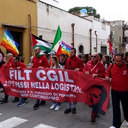 AFROCHE. Fotografie di Giulio Azzarello ©2024. AFROCHE. Fotografie di Giulio Azzarello ©2024.