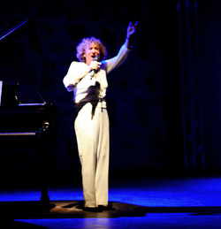 JAZZ spettacolo di Moschella Mulè. Fotografie di Giulio Azzarello ©2016. JAZZ spettacolo di Moschella Mulè. Fotografie di Giulio Azzarello ©2016.