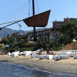 PALERMO. Fotografie di Giulio Azzarello &copy;2023.