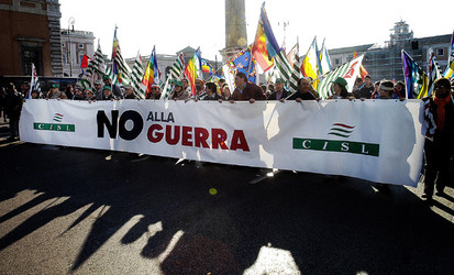 MANIFESTAZIONE per la PACE. Fotografie di Giulio Azzarello ©2014. MANIFESTAZIONE per la PACE. Fotografie di Giulio Azzarello ©2014.