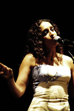 NOA artista musicista israeliana. Fotografie di Giulio Azzarello &copy;2014.