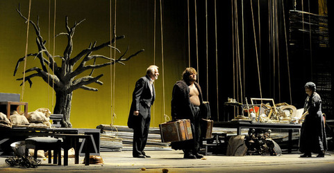 TEATRO stabile BIONDO di Palermo. Primo spettacolo stagione 2015 2106. Foto di Giulio Azzarello &copy;.