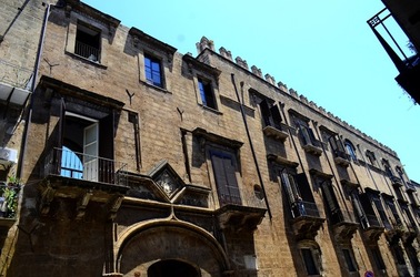 CENTRO STORICO di PALERMO fotografie di Giulio Azzarello &copy;2019.