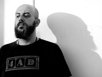 ALESSIO BOSCO artista musicista compositore. Fotografie di Giulio Azzarello &copy;2018.