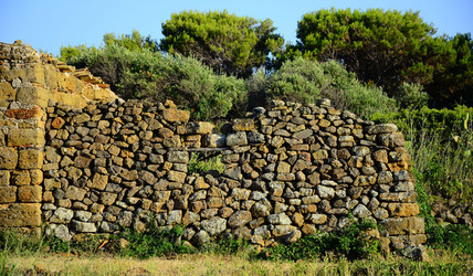 ISOLA DI USTICA pietre. Fotografie di Giulio Azzarello &copy;2016.