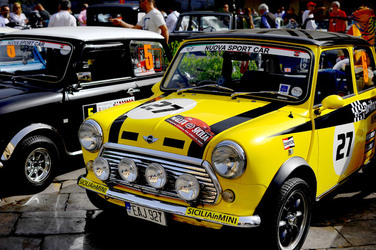 RADUNO di auto classiche MiniCooper. Fotografie di Giulio Azzarello &copy;2016.