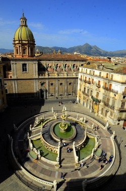 CENTRO STORICO di PALERMO. Fotografie di Giulio Azzarello &copy;2018.