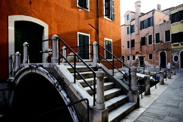 VENEZIA fotografie di Giulio Azzarello ©2020. VENEZIA fotografie di Giulio Azzarello ©2020.