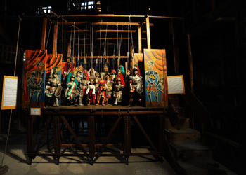 TRADIZIONI IN VIAGGIO mostra di pupi di Mimmo Cuticchio. Fotografie di Giulio Azzarello &copy;2014.