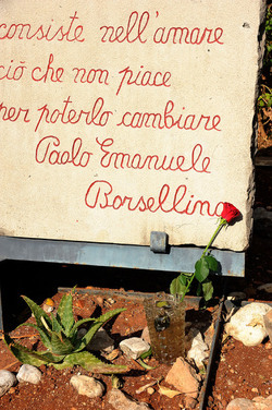 LAPIDE BORSELLINO a Palermo. Fotografie di Giulio Azzarello ©2014.